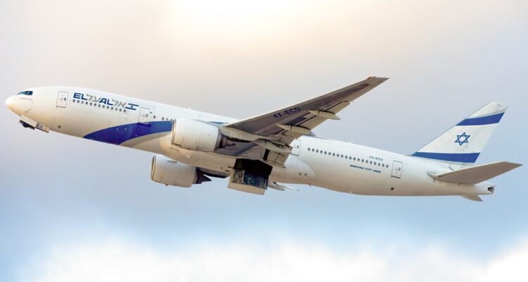‘Free Palestine!’ – French air traffic controller harasses Israeli pilots