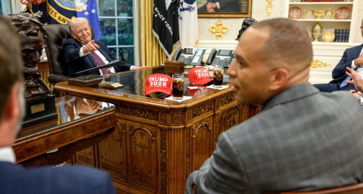 Trump offers ‘2028’ hats to Schumer and Jeffries in failed shutdown talks