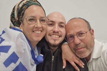 Eitan Mor