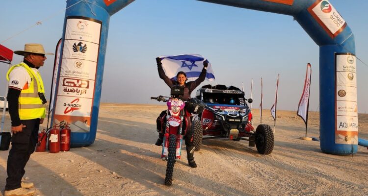 Alona Ben Natan climbs to No. 1 female spot after strong finish in Dubai Baja