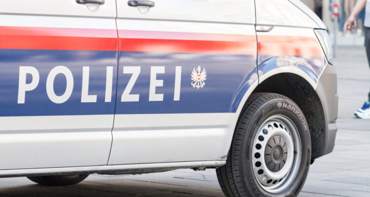 Austrian intelligence discovers weapons cache linked to Hamas in Vienna