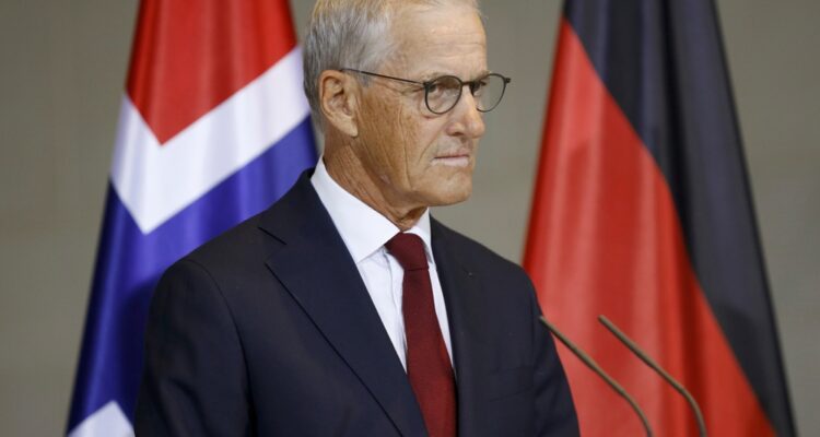 Israel shoots down planned visit by Norwegian PM