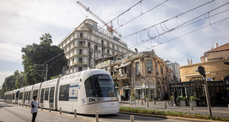 Tel Aviv metro project faces major delays and cost overruns, state comptroller warns