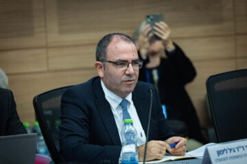 Gil Limon