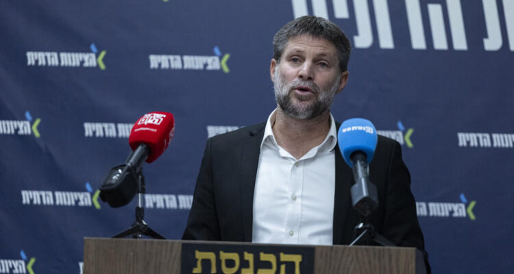 Israeli minister calls to annex southern Lebanon