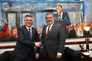 saar cruz