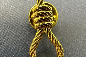 Hangman's noose pin