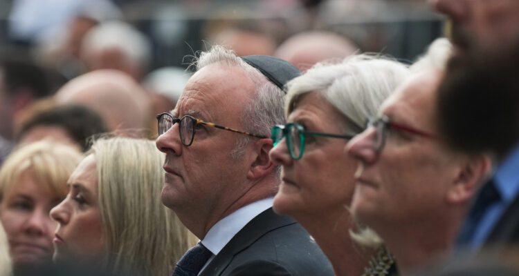 Australian PM orders royal commission into Bondi Chanukah attack