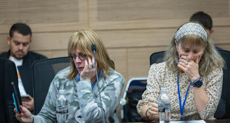Knesset OKs upping gov’t aid for bereaved military families, terror victims