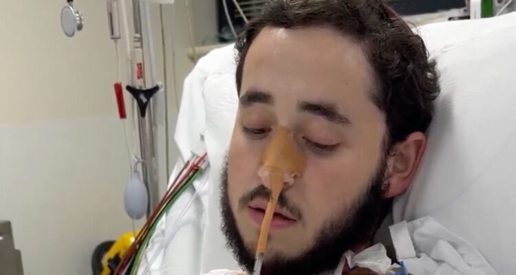 Rabbi who rushed toward Bondi Beach terror, saved wounded officer, speaks out after 8 surgeries