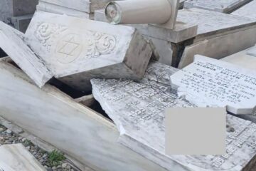 Vandalized Jewish graves Barcelona