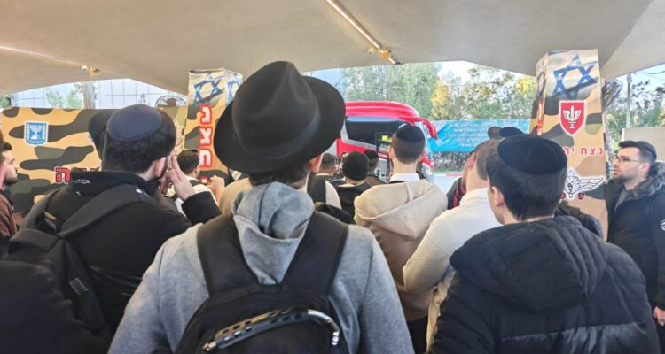 Growing number of ultra-Orthodox men joining IDF combat units
