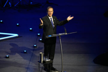 Isaac Herzog