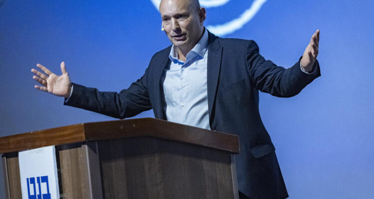 Bennett vows to overthrow Iranian regime