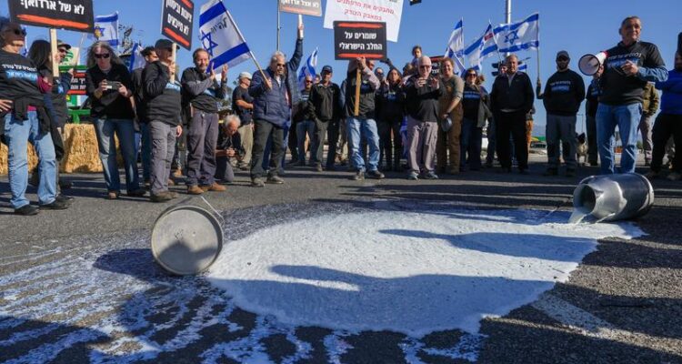 Dairy producers to shut off Israel’s milk supply