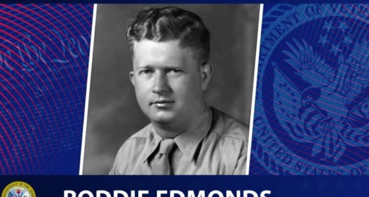 US soldier who protected Jews in POW camp during WWII to be awarded Medal of Honor