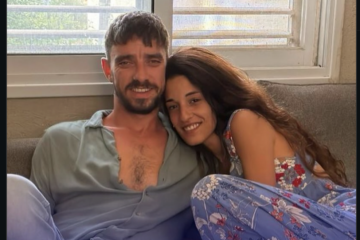 Freed hostages Ariel Cunio and Arbel Yehoud.