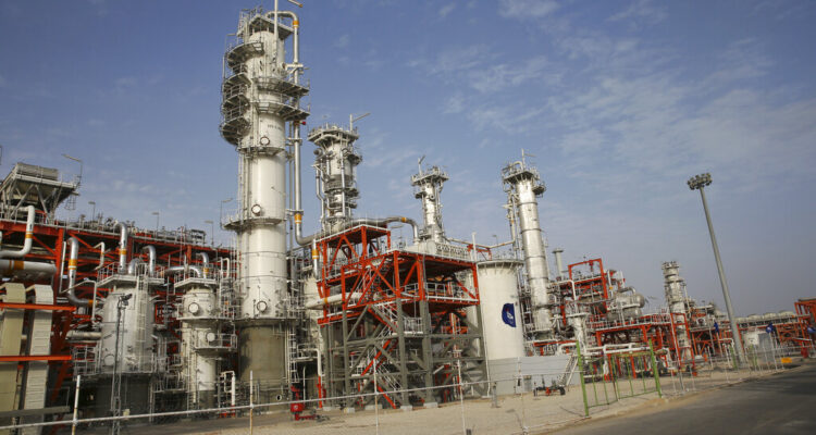 Israel strikes critical Iranian gas facility