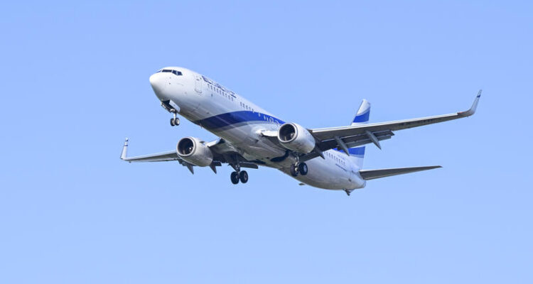 Israel reopens airport for repatriation flights