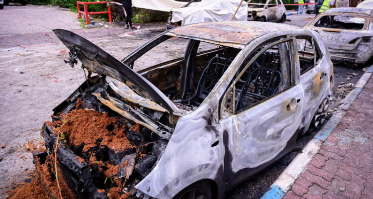 6 injured in latest wave of Iranian missile strikes on central Israel