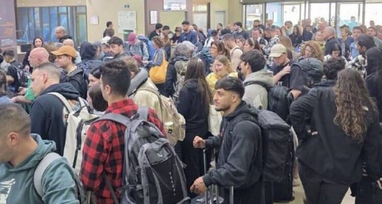 Flight cancellations leave hundreds of Israelis stranded in Jordan