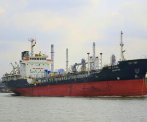 oil tanker