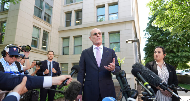 Israeli ambassador: Bernie Sanders isn’t Jewish; J Street is ‘a cancer’