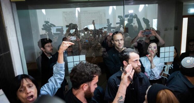 High Court hearing on October 7 inquiry exposes Israeli divisions