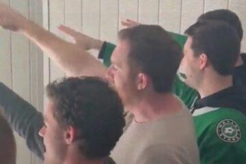 Nazi salute