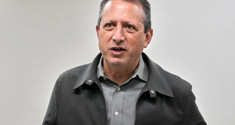 Brad Lander endorses anti-Israel progressive candidate who hesitated to condemn synagogue terror attack
