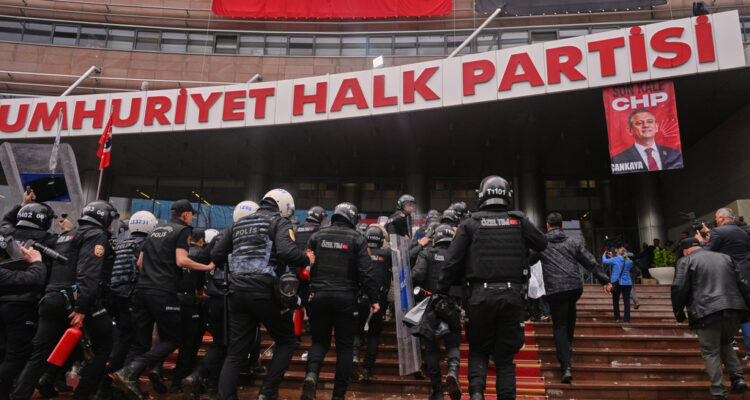 Israel accuses Erdoğan of ‘crushing Turkish democracy’