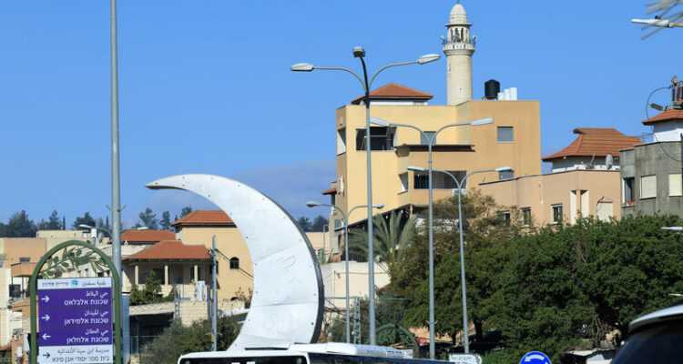 Most Israeli-Arabs support civic service and coalition participation, poll shows