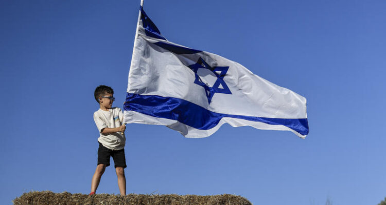 Construction of New Homes in Nahal Oz Community Ravaged on Oct 7 to be Completed this Summer