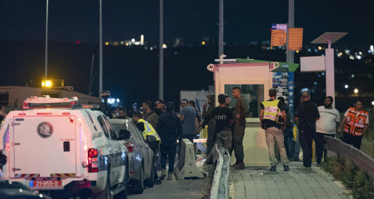 Ramming attack in Gush Etzion, four wounded, one seriously