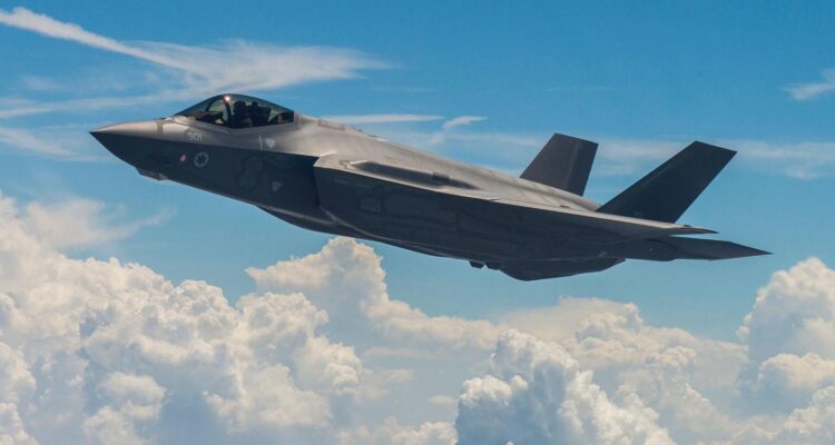 US bombs Iranian forces attempting to mine Strait of Hormuz