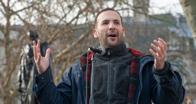 Why this antisemitic Jewish politician is far worse than Bernie Sanders
