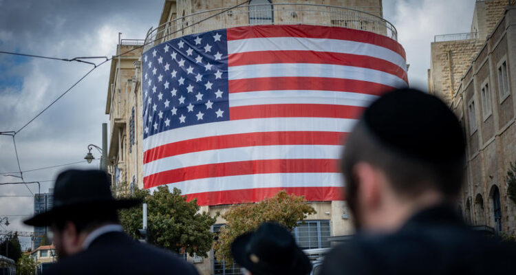 Poll: Israelis are biggest supporters of US, Palestinians its strongest critics