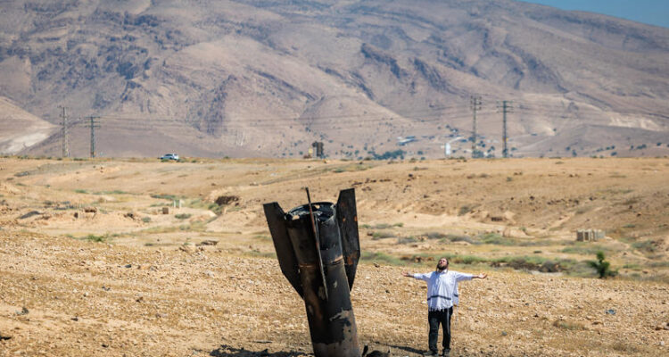 Israel braces for several days of intense fighting with Iran