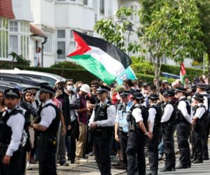 London synagogue protest