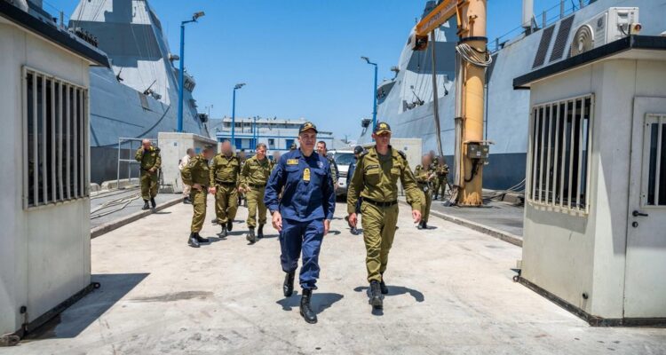 Israeli, Greek navies deepen ties during visit