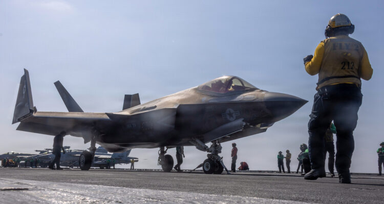 US moves toward wider Iran war as American military death toll rises
