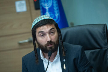 Zvi Sukkot