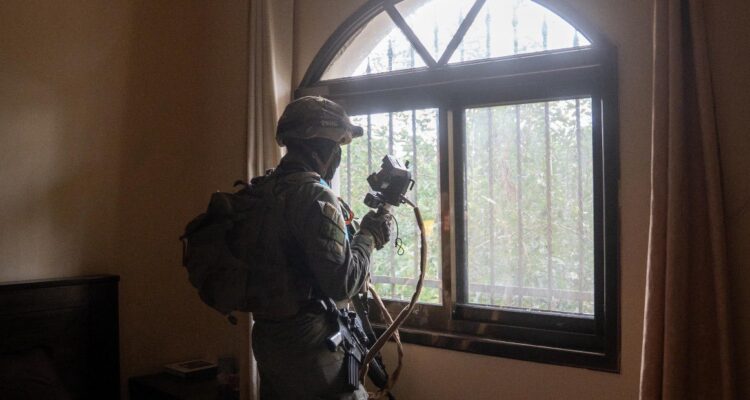 Israeli forces map homes of terrorists who carried out shooting in Samaria