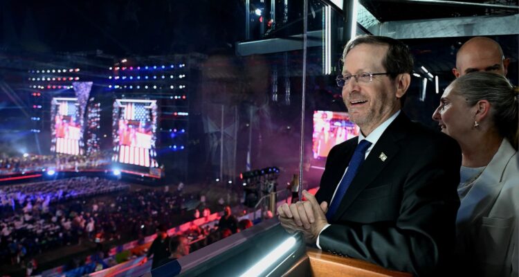 Jewish Olympics open in Jerusalem with powerful display of unity