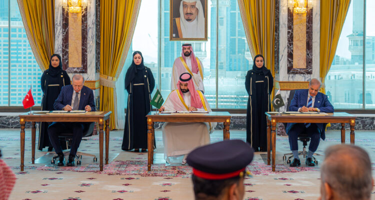 How does Iran view the Saudi-Pakistan-Turkey Mecca pact?