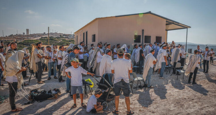 21 years after Disengagement, Samaria town of Ganim resettled