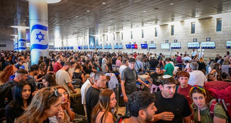 Ben-Gurion Airport resumes operations after work stoppage disrupts summer travel