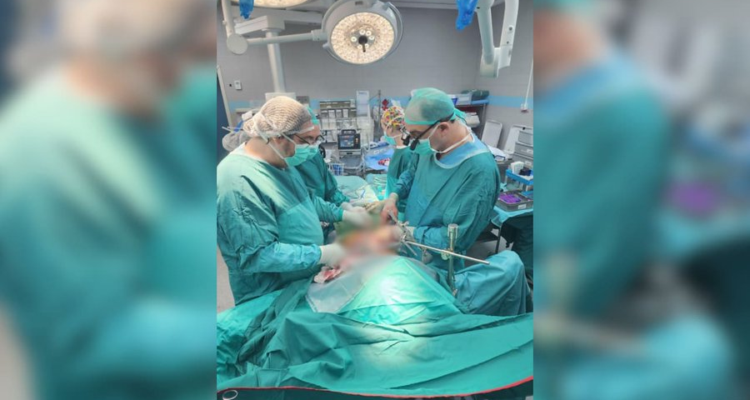 Israeli doctors debut groundbreaking 3D-printed chest implant