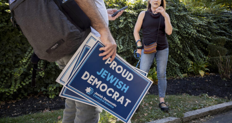 Few American Jews shifting from Democrats to Republicans over rift with Israel – poll