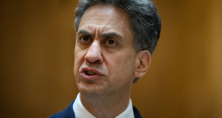 UK accuses Israelis of ‘ethnic cleansing,’ bans settlement goods